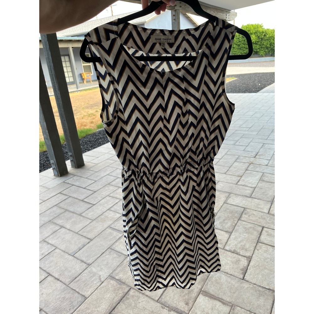 Speed Control New York Chevron Zig Zag Sleeveless Mini Dress Navy Yellow White M